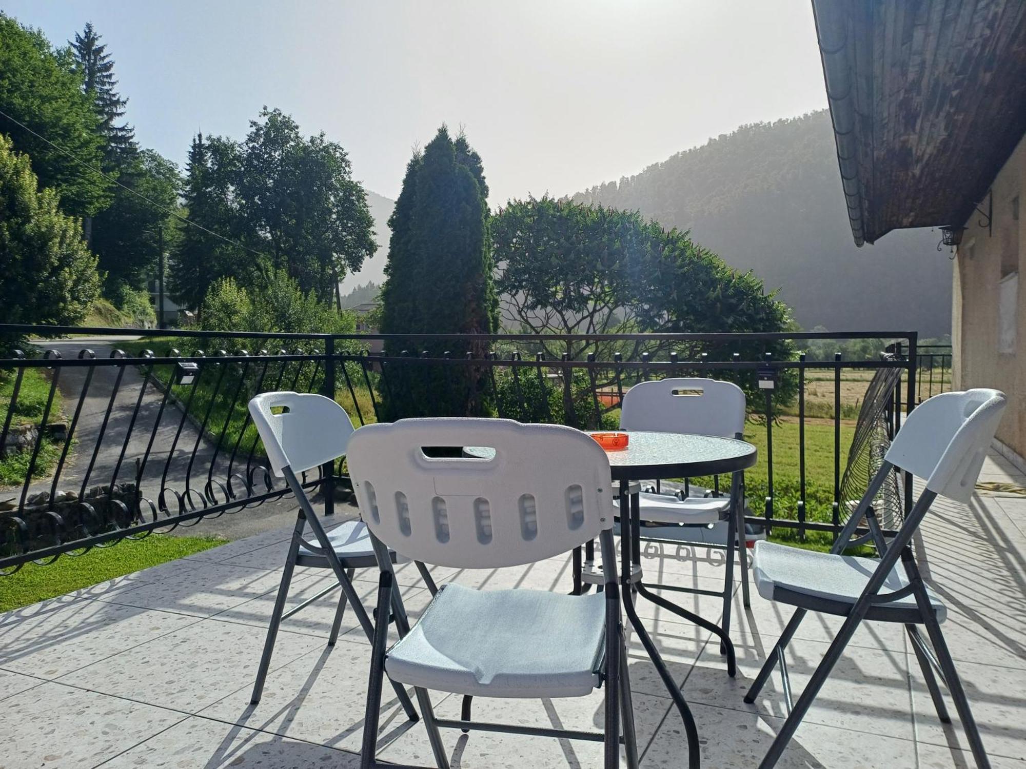 Apartma Ginga Osilnica Exterior photo